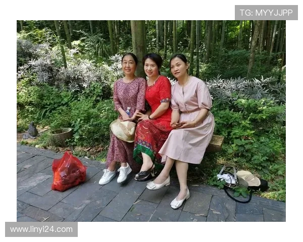 《牵手》:一段情,一生缘,不负时光不负卿 《牵手》:一段情,一生缘,不负时光不负卿